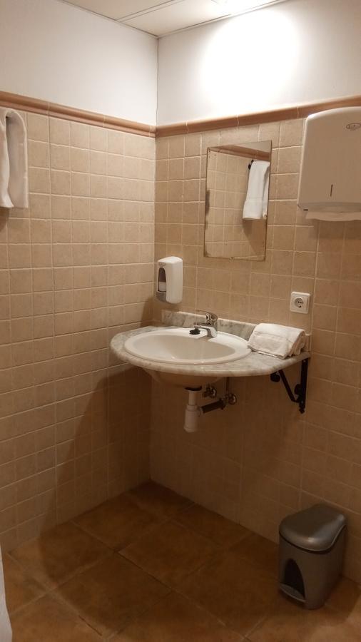 La Casona De Sarria Hostel Екстериор снимка