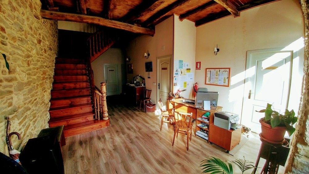 La Casona De Sarria Hostel Екстериор снимка